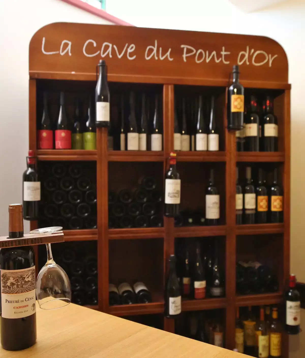 Bar et cave à vins à Figeac | Best Western Le Pont d'Or