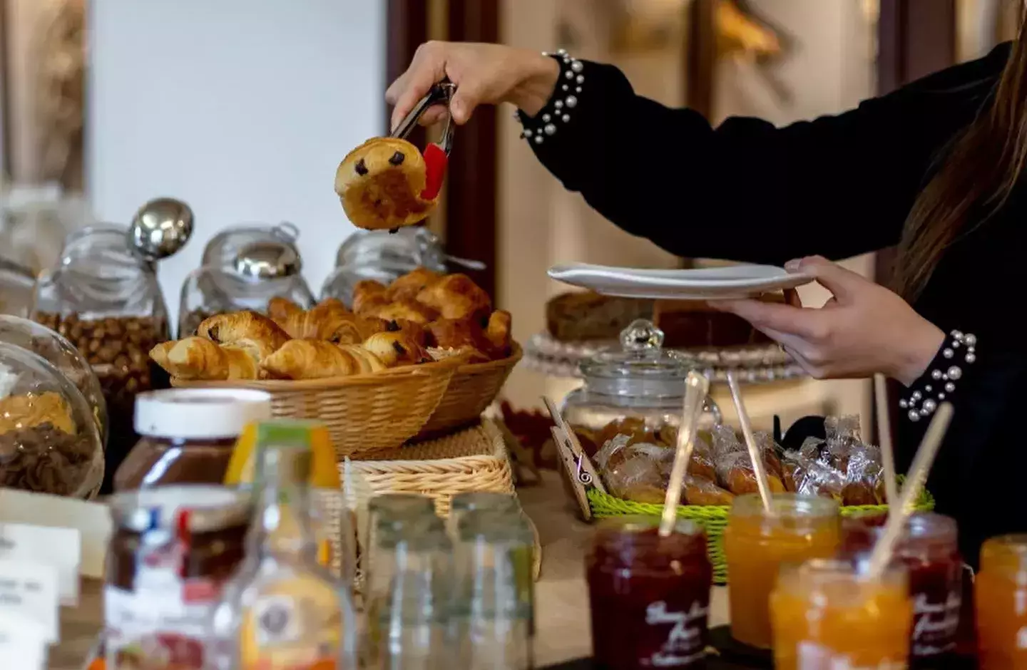 Petit-déjeuner | Best Western Le Pont d'Or, hôtel dans le centre de Figeac